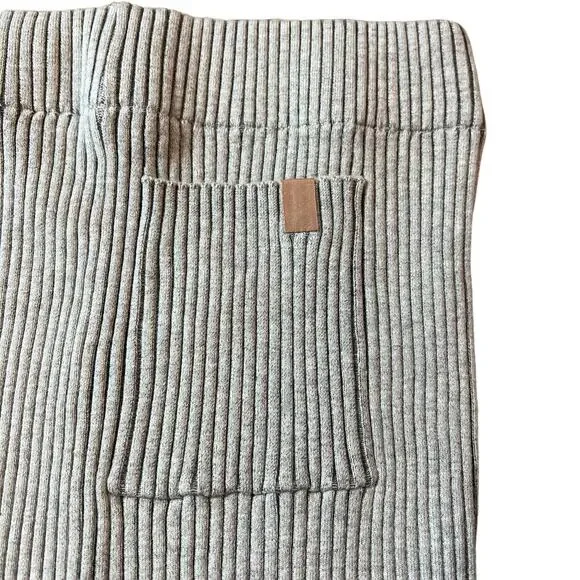 LUNYA Cozy Cotton Silk Ribbed Bike Short Medium Grey Heather Pocket Medium NEW - Picture 7 of 12